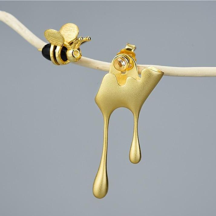 'Honey Bee' Handmade Gold Plated Earrings - Velantris