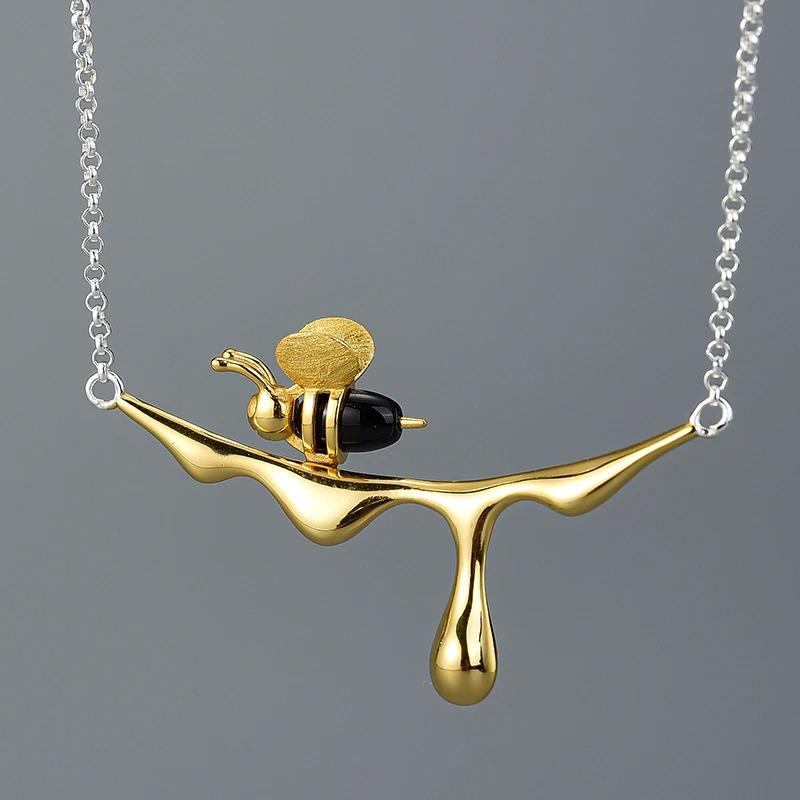 'Honey Bee' Handmade Gold Plated Necklace - Velantris