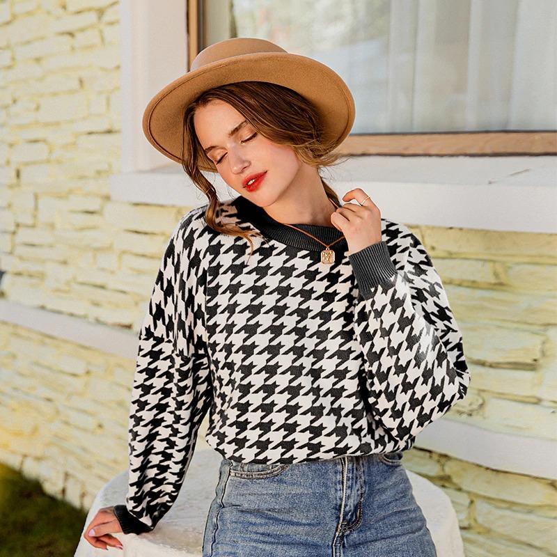 'Stirling' Houndstooth Sweater - Velantris